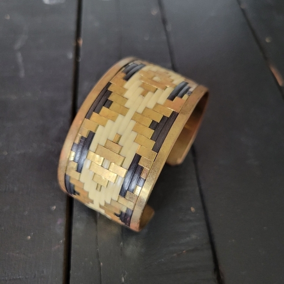 Vintage Gold Tone Bangle Bracelet Black Ivory Weave Thick Jewelry Boho Western - Picture 2 of 7